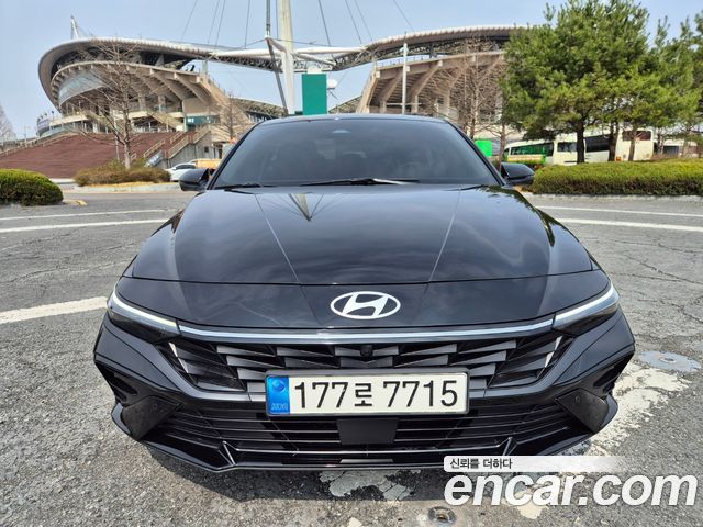 Hyundai Avante — exterior