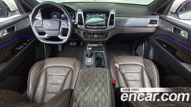 KG Mobility Rexton — interior