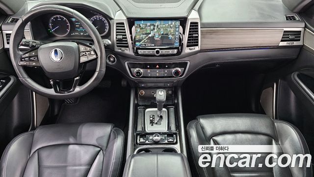 KG Mobility Rexton — interior