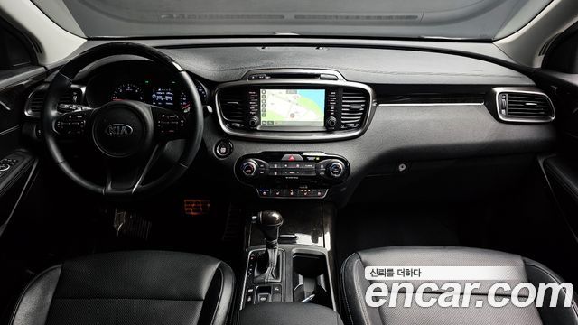 Kia Sorento — interior