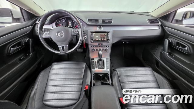 Volkswagen CC — interior