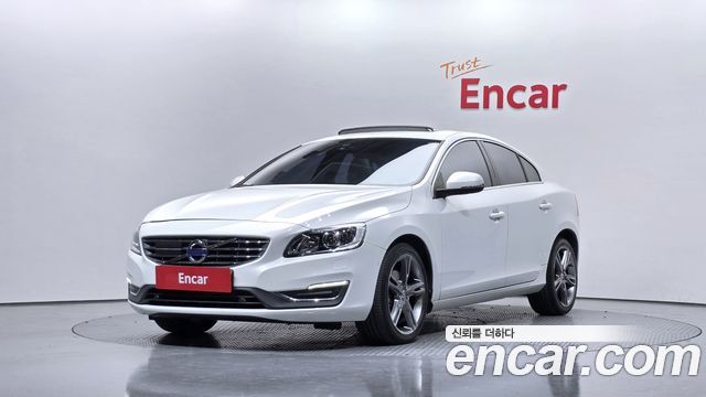 Volvo S60 — exterior