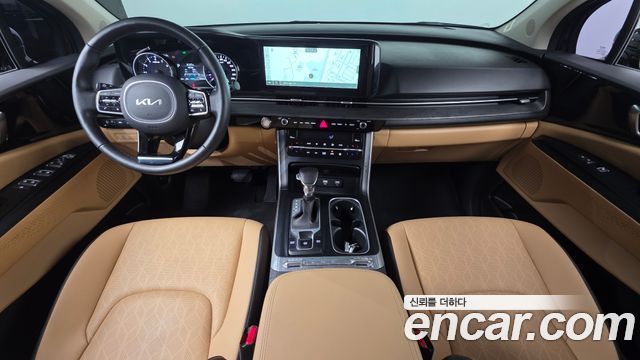 Kia Carnival — interior