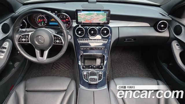 Mercedes-Benz C-Class — interior