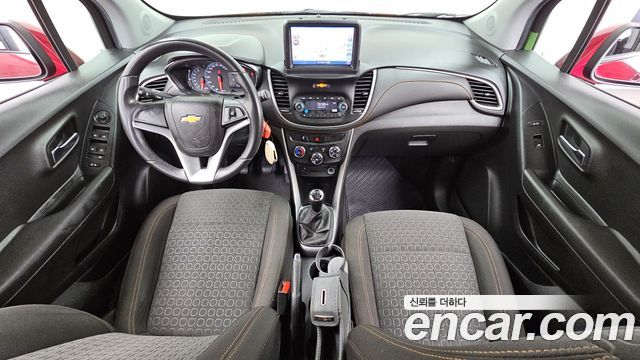 Chevrolet Korea Trax — interior