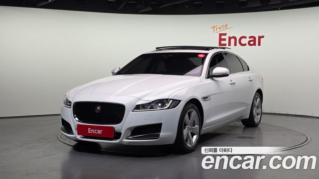 Jaguar XF — exterior
