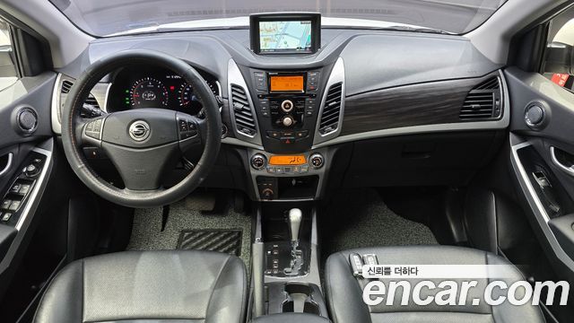 KG Mobility Korando — interior