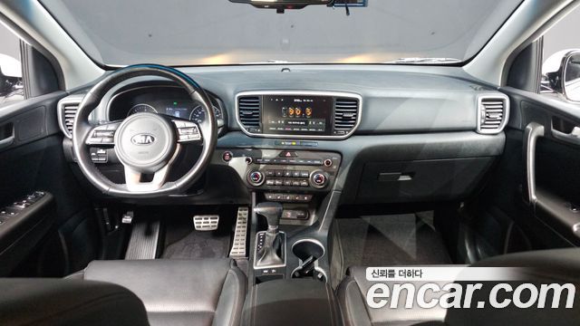 Kia Sportage — interior