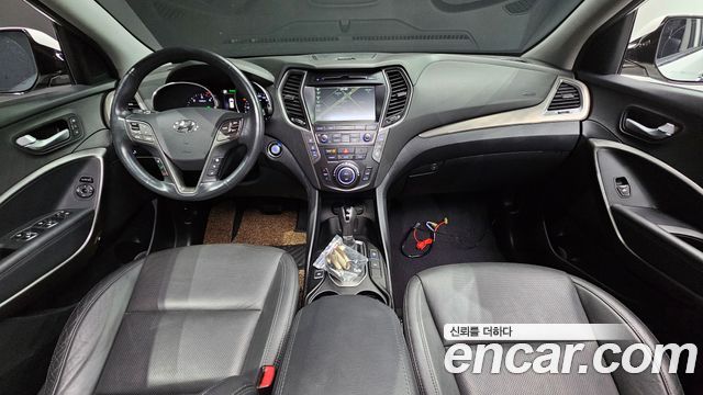 Hyundai Maxcruz — interior