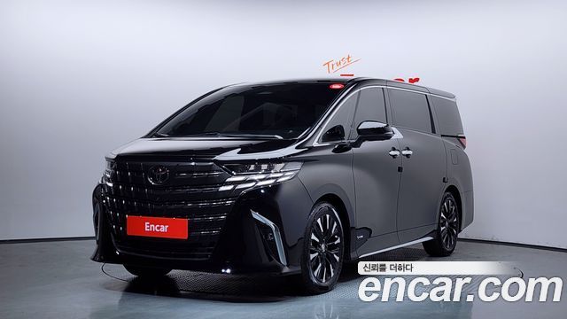 Toyota Alphard — exterior