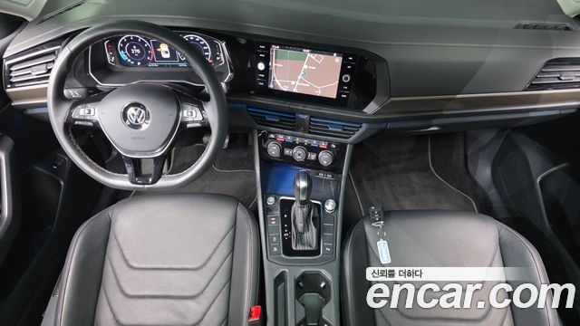 Volkswagen Jetta — interior
