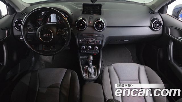 Audi A1 — interior