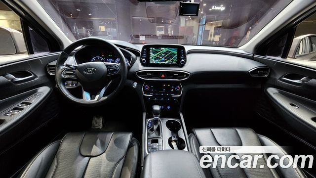 Hyundai Santa Fe — interior