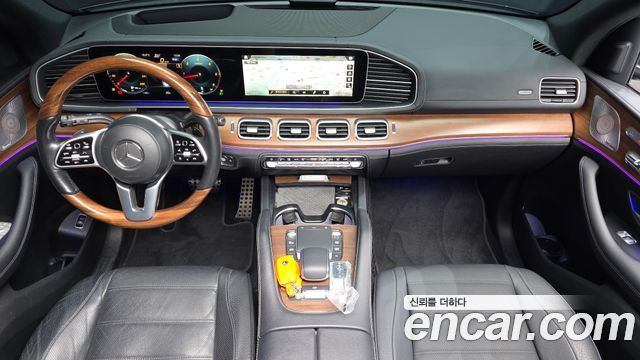 Mercedes-Benz GLS-Class — interior