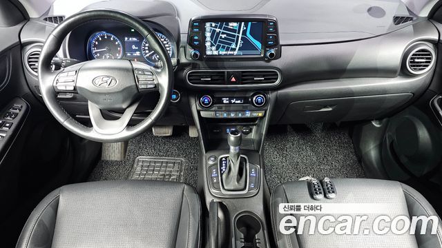 Hyundai Kona — interior