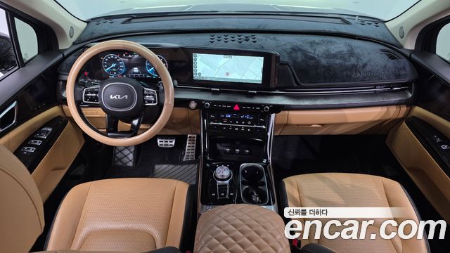 Kia Carnival — interior