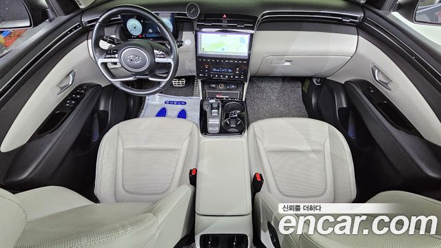 Hyundai Tucson — interior