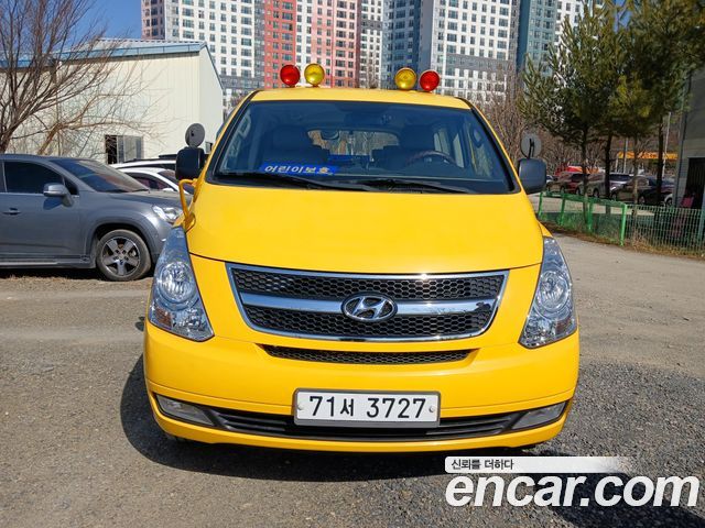 Hyundai Starex — exterior