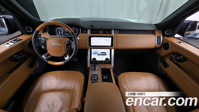 Land Rover Range Rover — interior