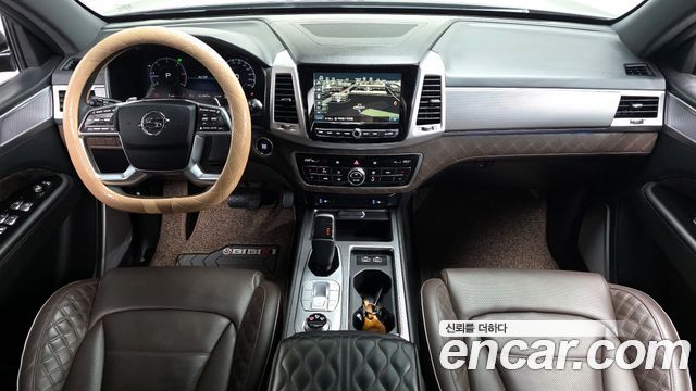 KG Mobility Rexton — interior