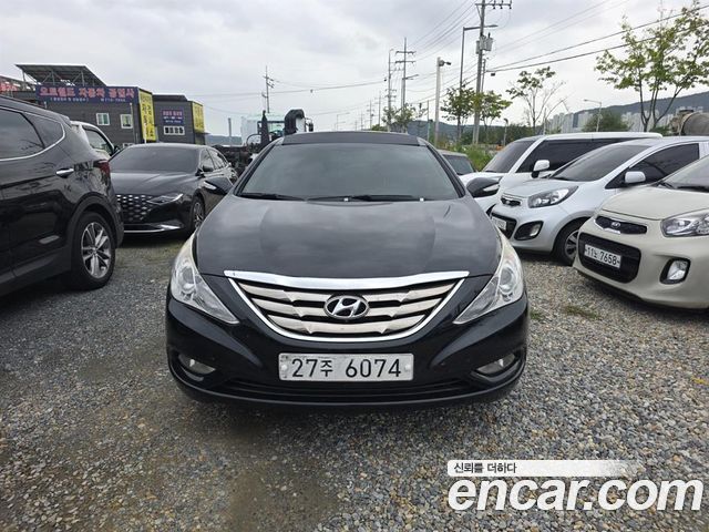 Hyundai Sonata — exterior