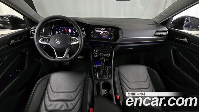 Volkswagen Jetta — interior