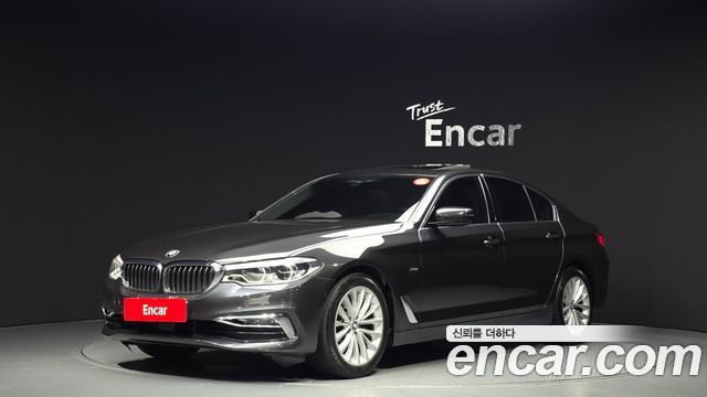 BMW 5 Series — exterior