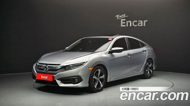 Honda Civic — exterior