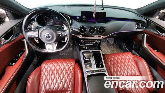 Kia Stinger — interior