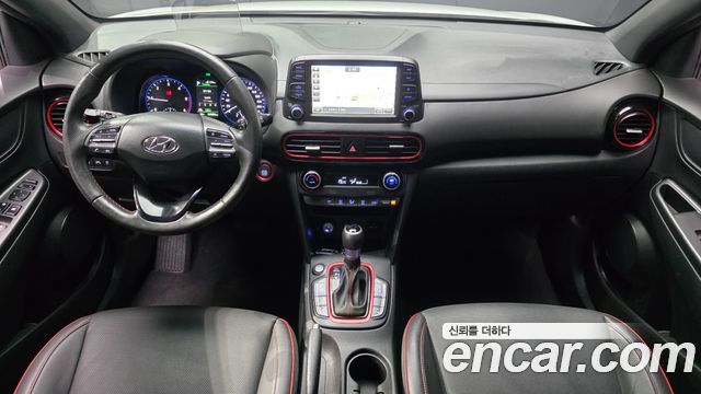 Hyundai Kona — interior