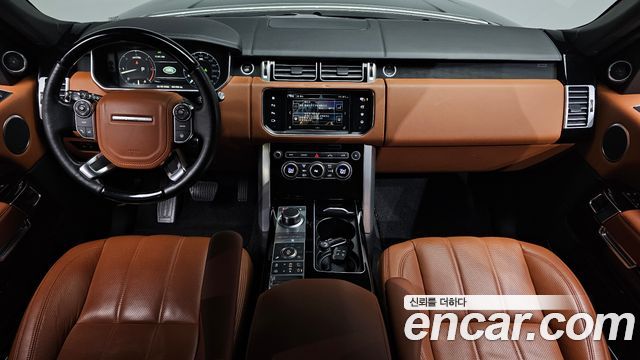 Land Rover Range Rover — interior