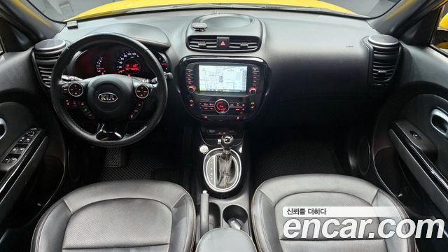 Kia Soul — interior