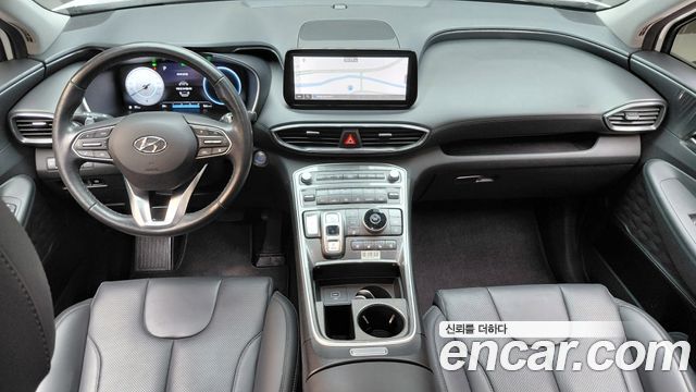 Hyundai Santa Fe — interior