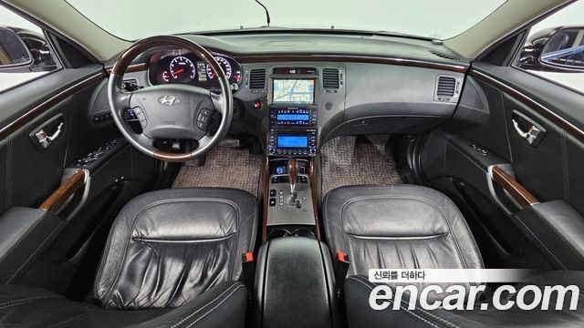 Hyundai Grandeur — interior