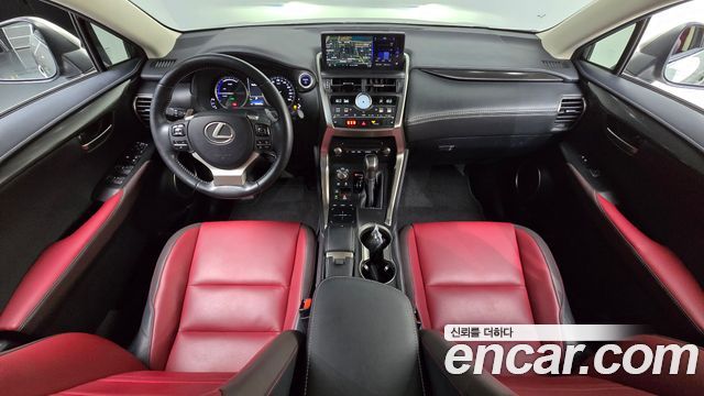 Lexus NX — interior