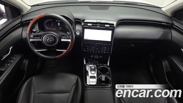 Hyundai Tucson — interior