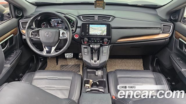Honda CR-V — interior