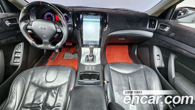 Infiniti G — interior