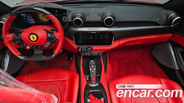 Ferrari Portofino — interior