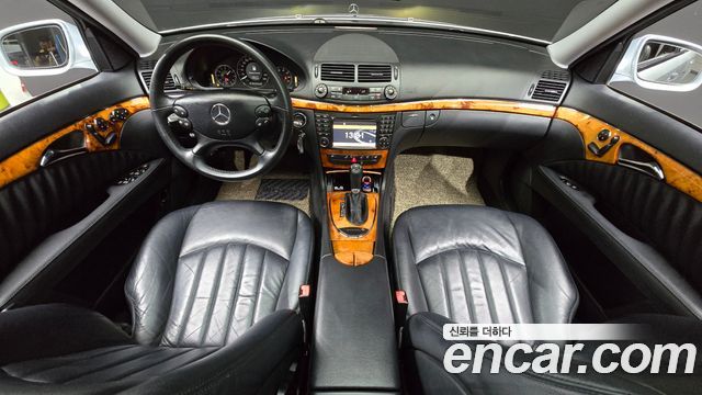 Mercedes-Benz E-Class — interior
