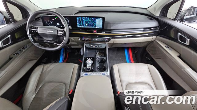 Kia Carnival — interior