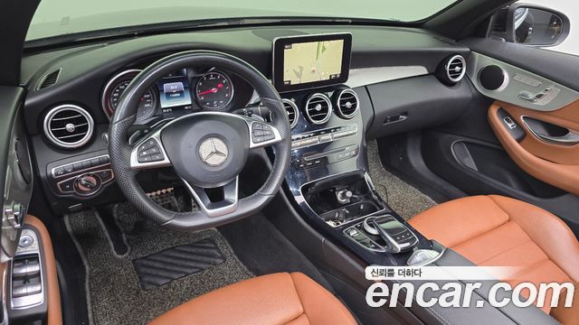 Mercedes-Benz C-Class — interior