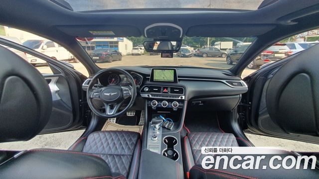 Genesis G70 — interior