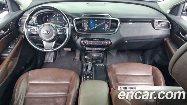 Kia Sorento — interior
