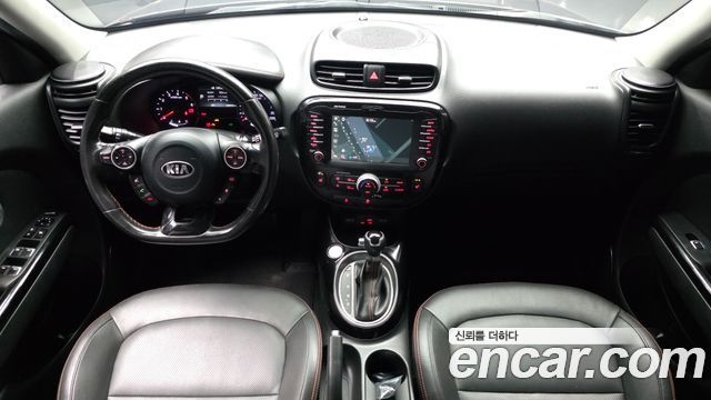 Kia Soul — interior