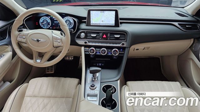 Genesis G70 — interior