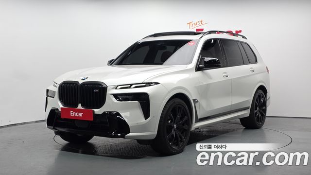 BMW X7 — exterior