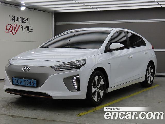 Hyundai Ioniq — exterior