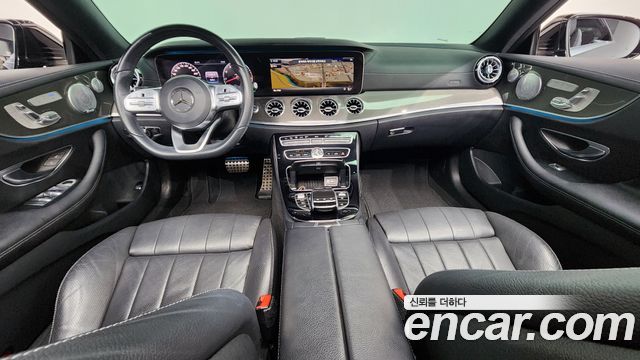 Mercedes-Benz E-Class — interior