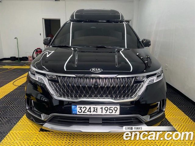 Kia Carnival — exterior